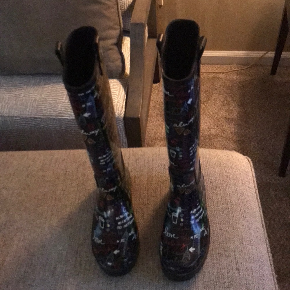 DKNY rain boots